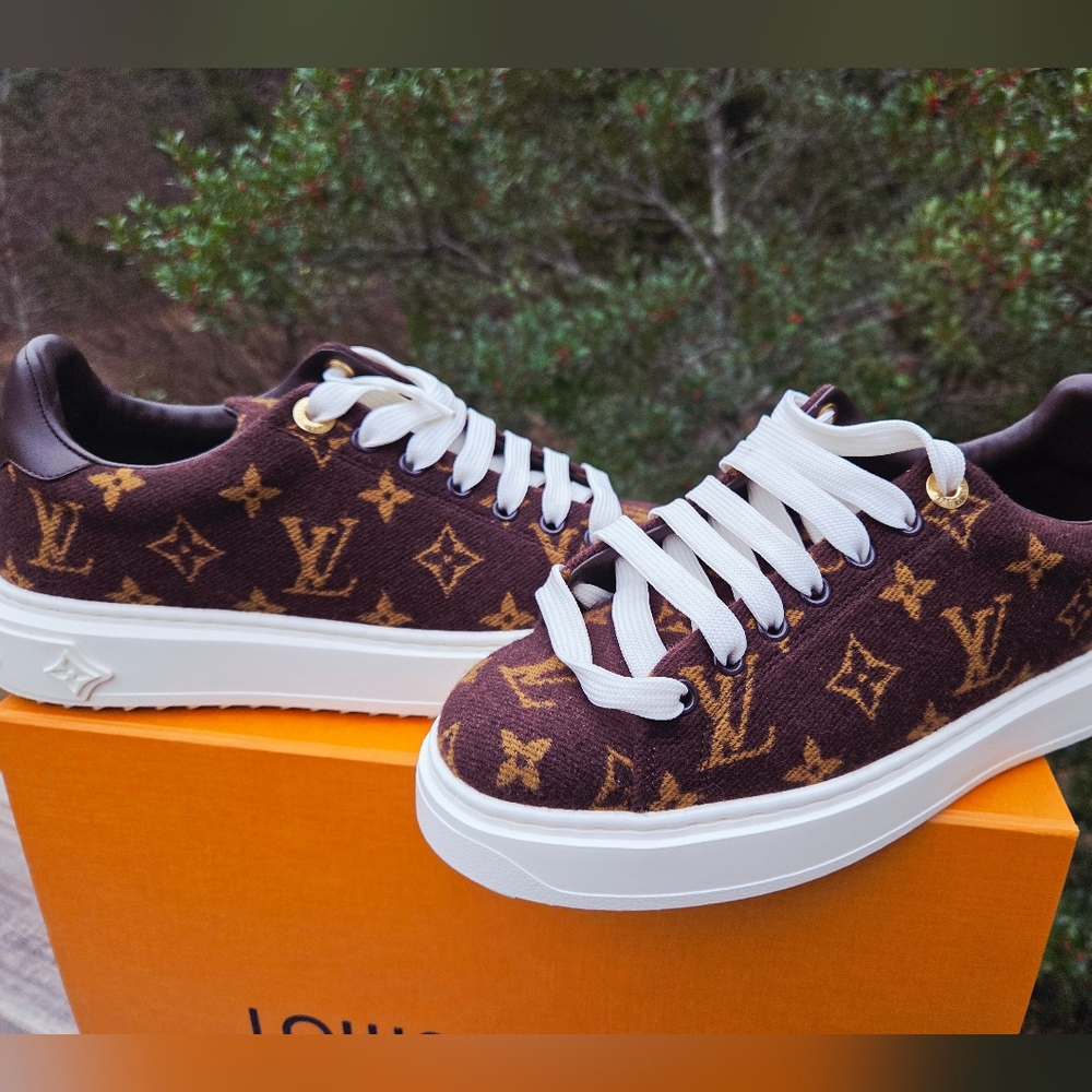 Louis Vuitton Monogram Sneakers - Picture 3 of 8